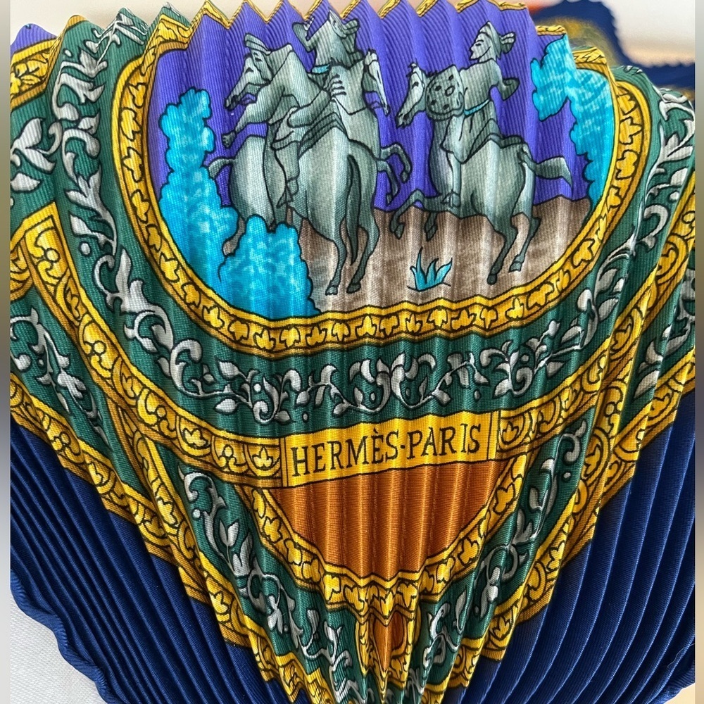 Hermes Silk Plisse Pleated Qalamdan Scarf Catherine Baschet Box EUC Circa 1990 - Picture 9 of 16